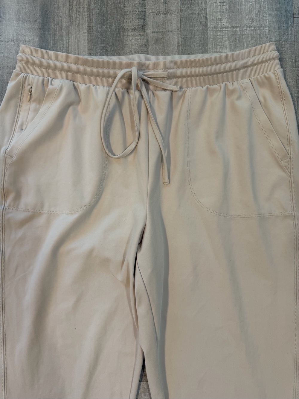 Rachel Zoe Women’s Faux Leather Jogger Pants Beige Cream XL Elastic Waist Lounge